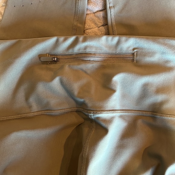 Lululemon leggings - Picture 3 of 5